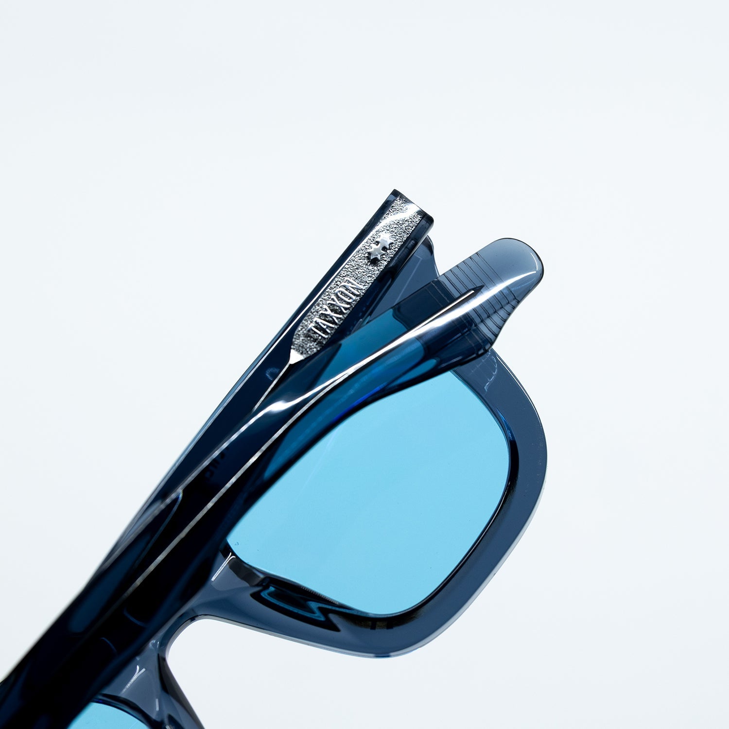 Zid Sunglasses with Onyx Frame & Light Blue Lens