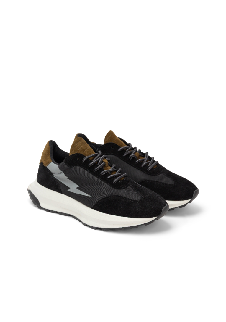 Moyo Trail Runner B-l-a-c-k CW (Unisex)