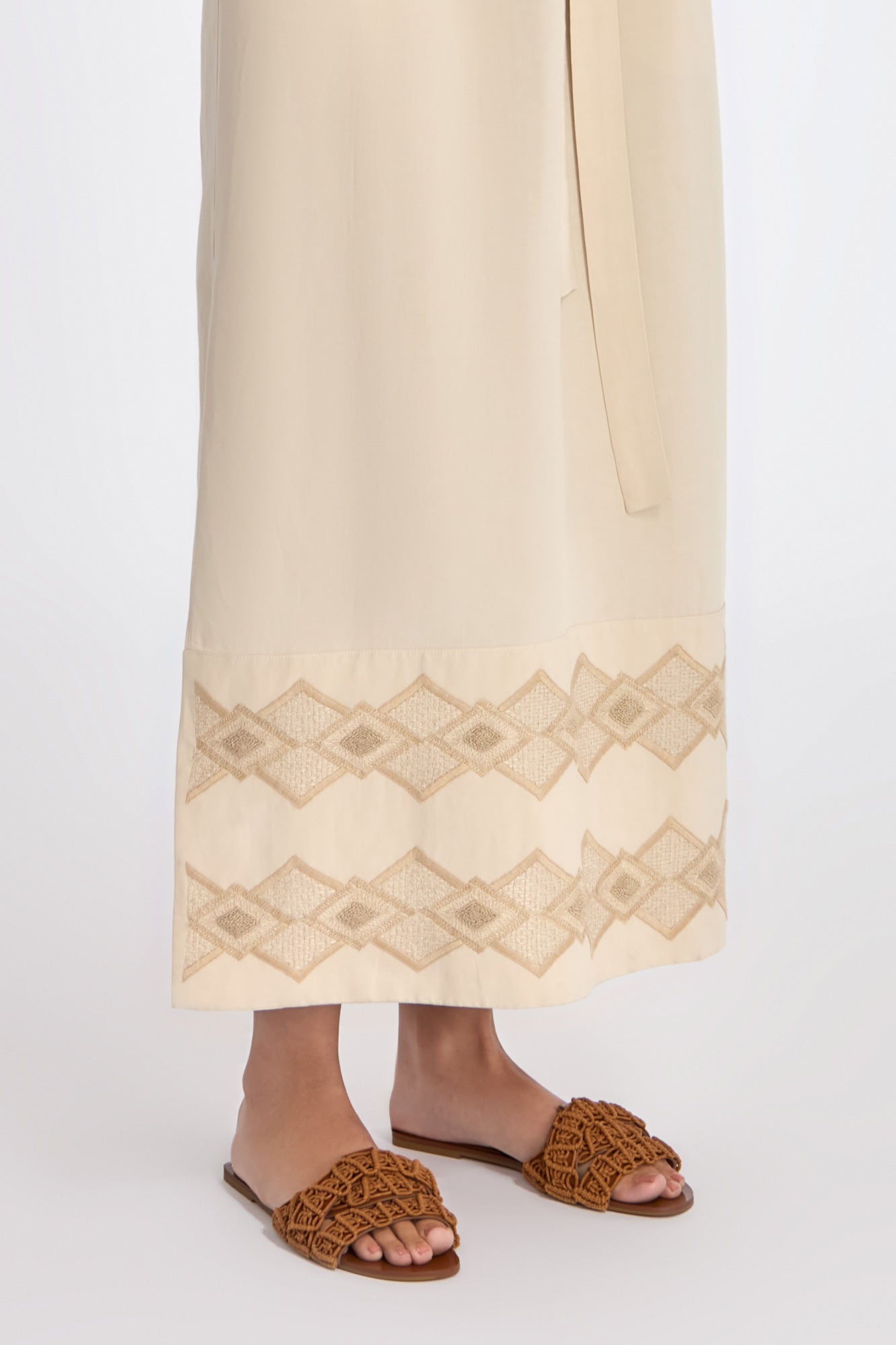 Denver Artisan Embroidered Dress | Ecru