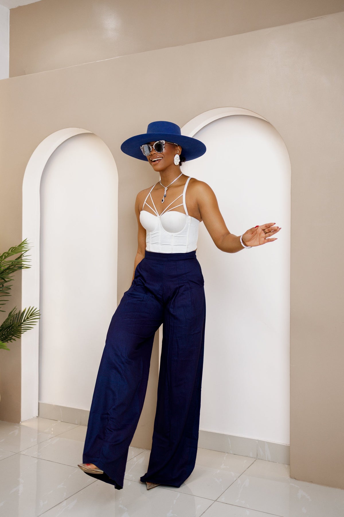 Umunya Wide-Leg High-Waist Jean Pant