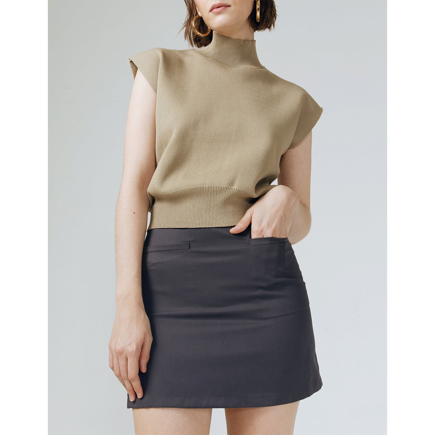 GISELLE  ESSENTIAL KNITTED TURTLE NECK
