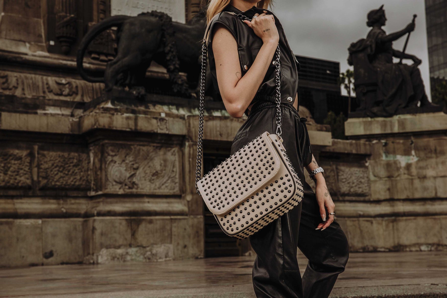 Chain M Neutral