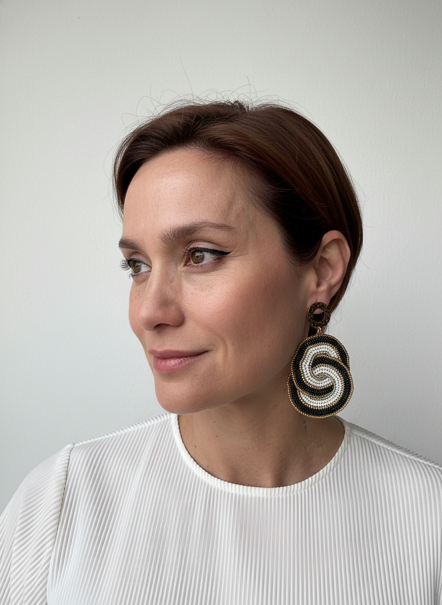 CRISSCROSSED CIRCLES EARRINGS