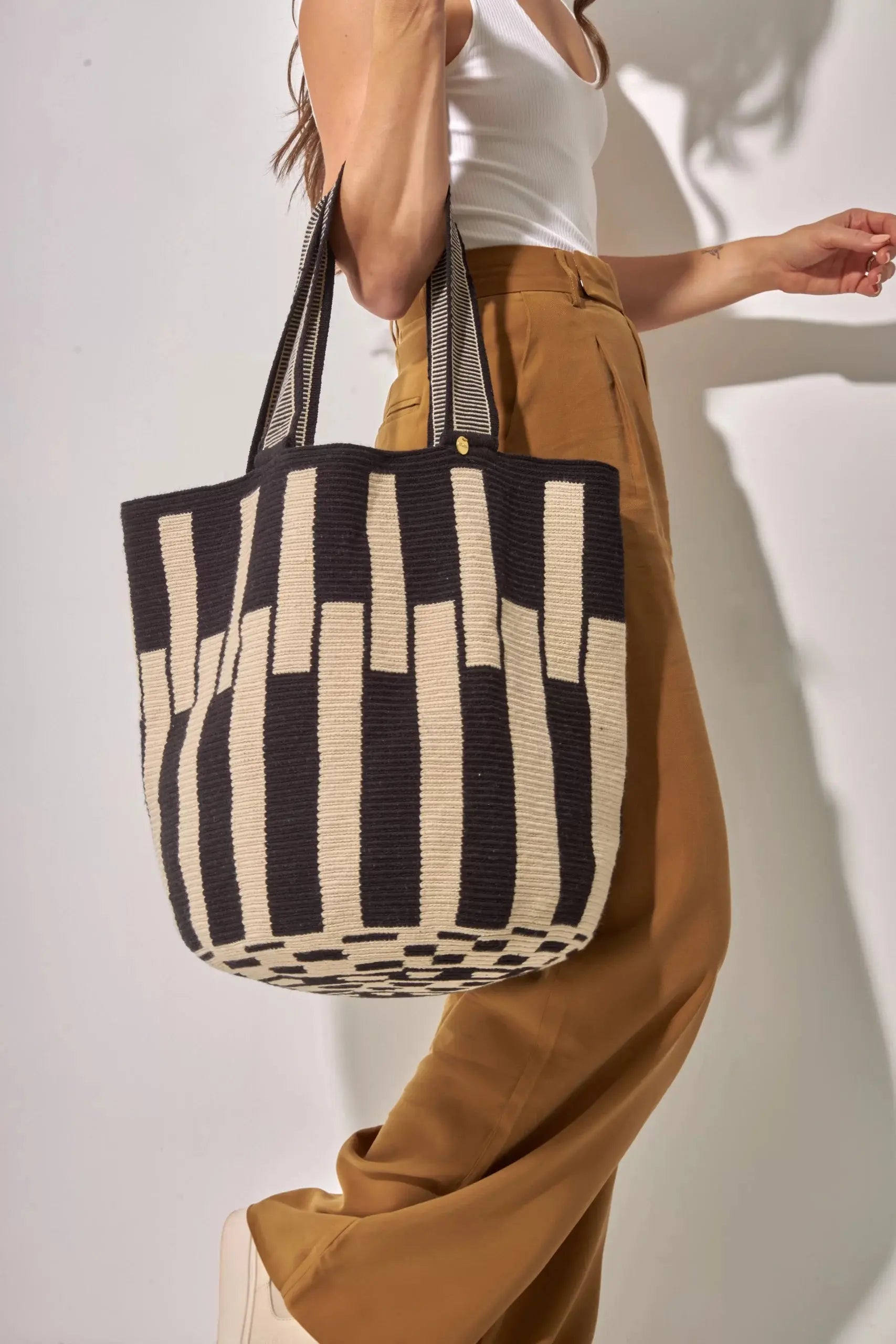 Tecla Wayuu XL Tote Bag