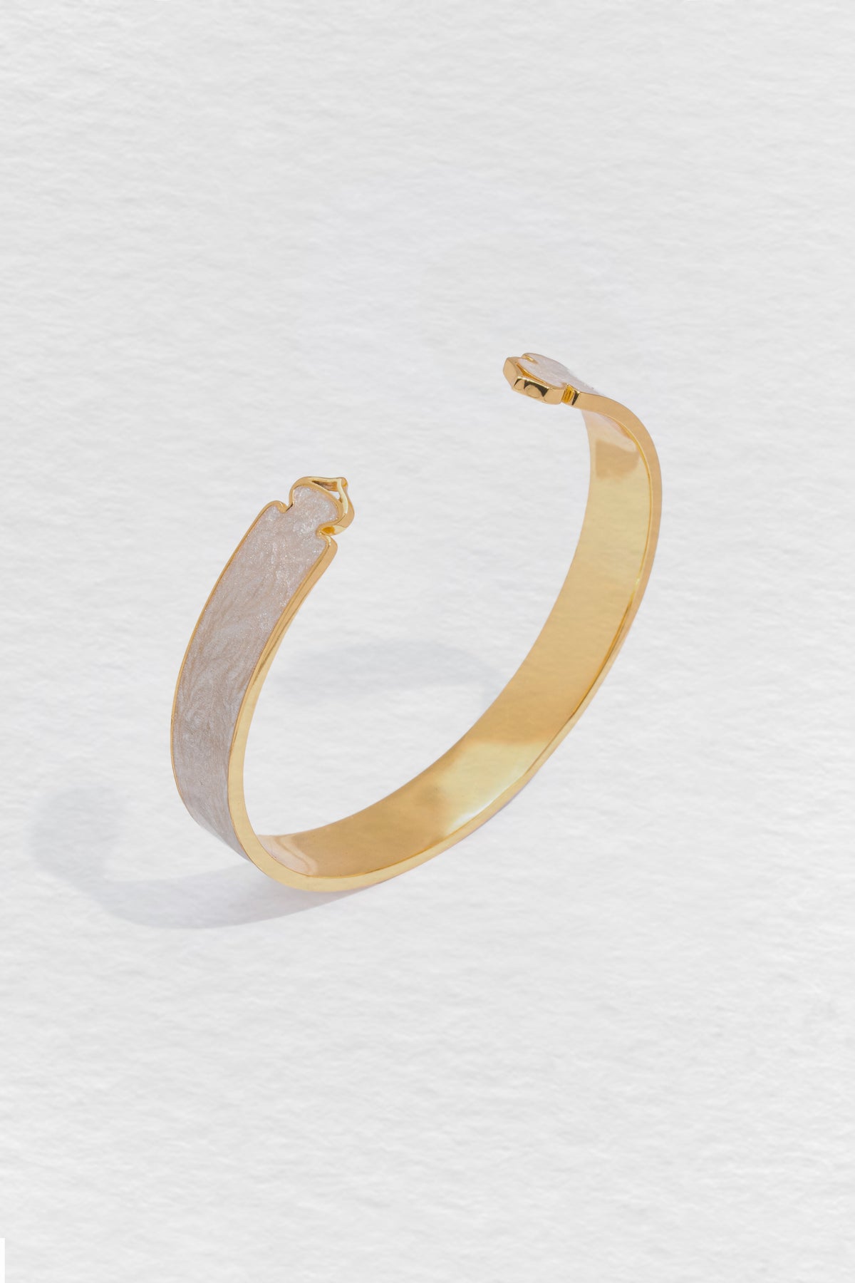 Atlas bangle