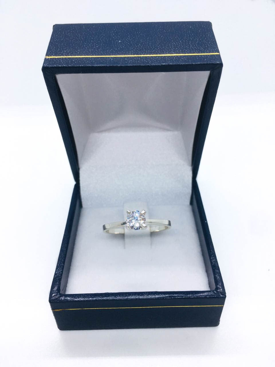 SOLITAIRE RING WITH SWAROVSKI CRYSTAL IN 950 SILVER