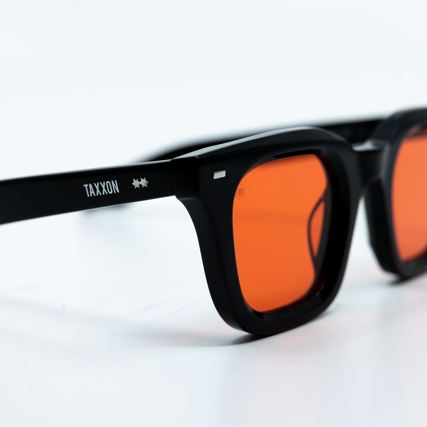 Zid Sunglasses with Black Frame & Red Lens