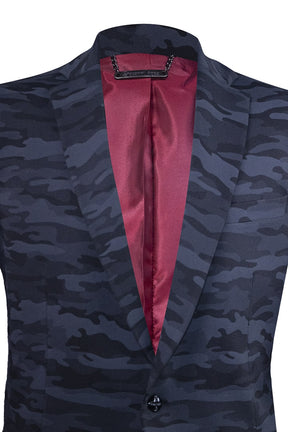 Gray camouflage blazer combined with synthetic leather