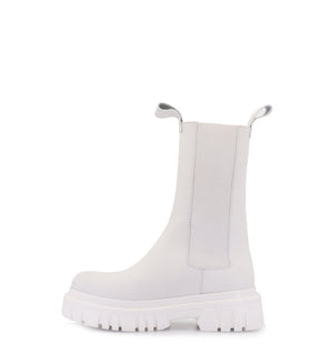Chic White Chelsea Booties Paran