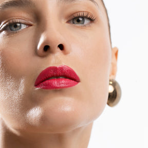 LIPSTICK PINK NEW YORK AT 1PM