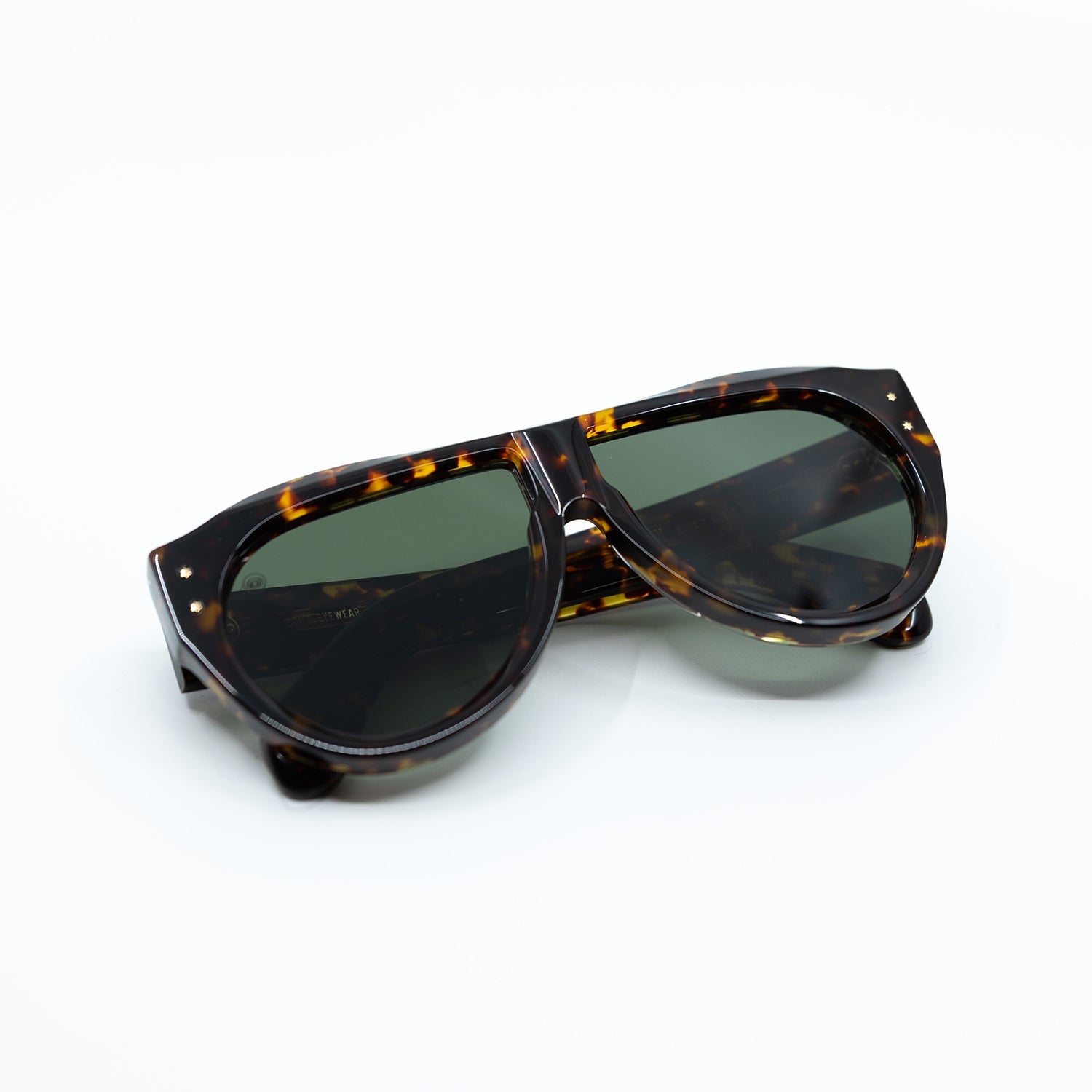 Otto Sunglasses with Tortoise Frame & Green Lens | Taxxon X Cruzada Special Edition