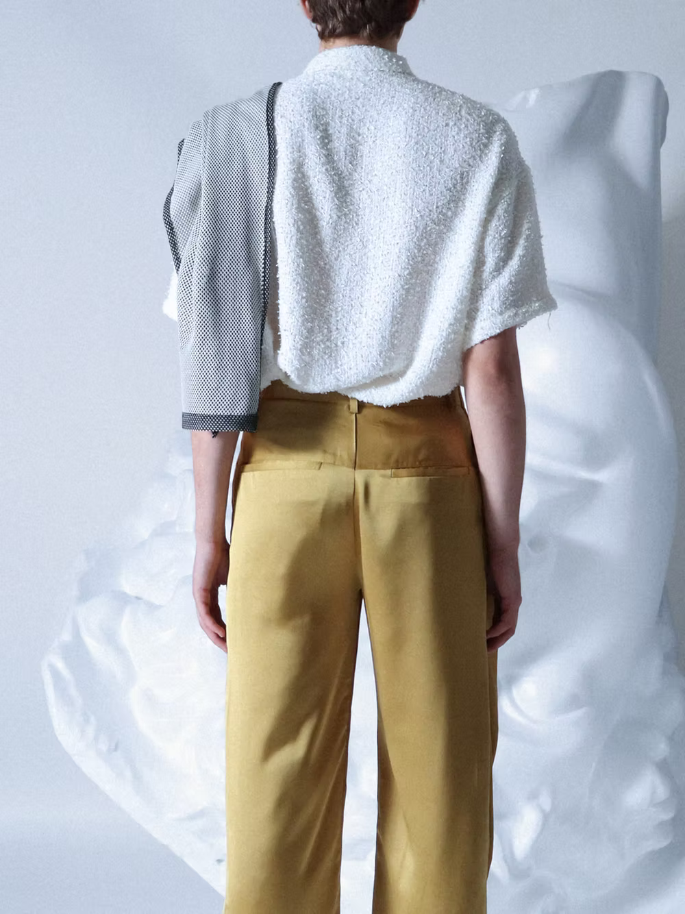 Mesh-stoled White Tweed Boxy Short Shirt
