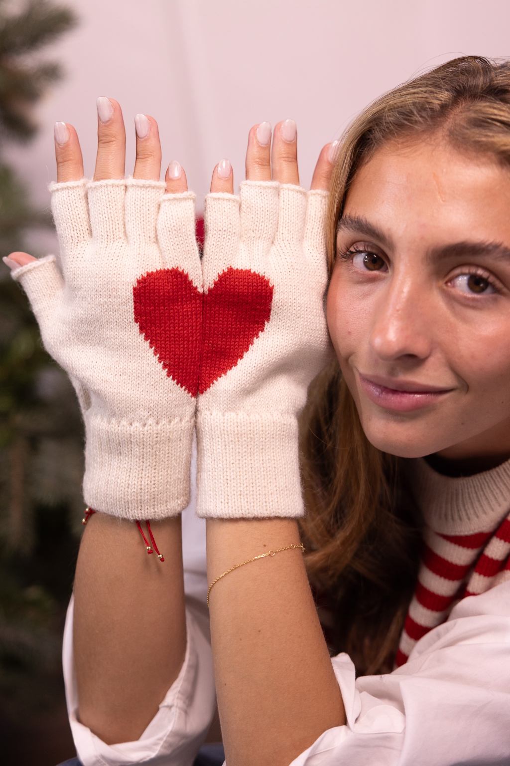Heart fingerless alpaca gloves