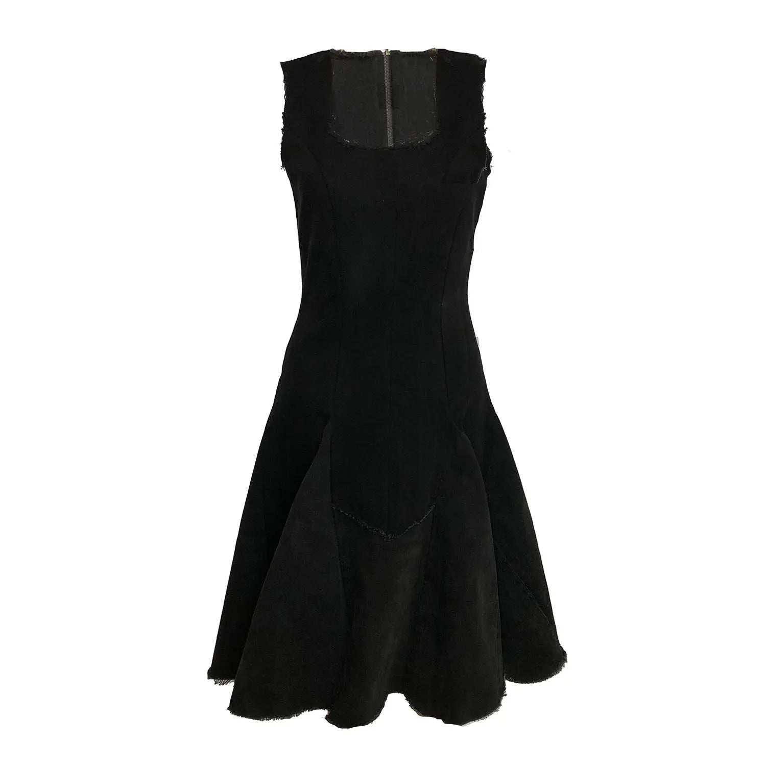Lucy Dress- Classic Fit & Flare