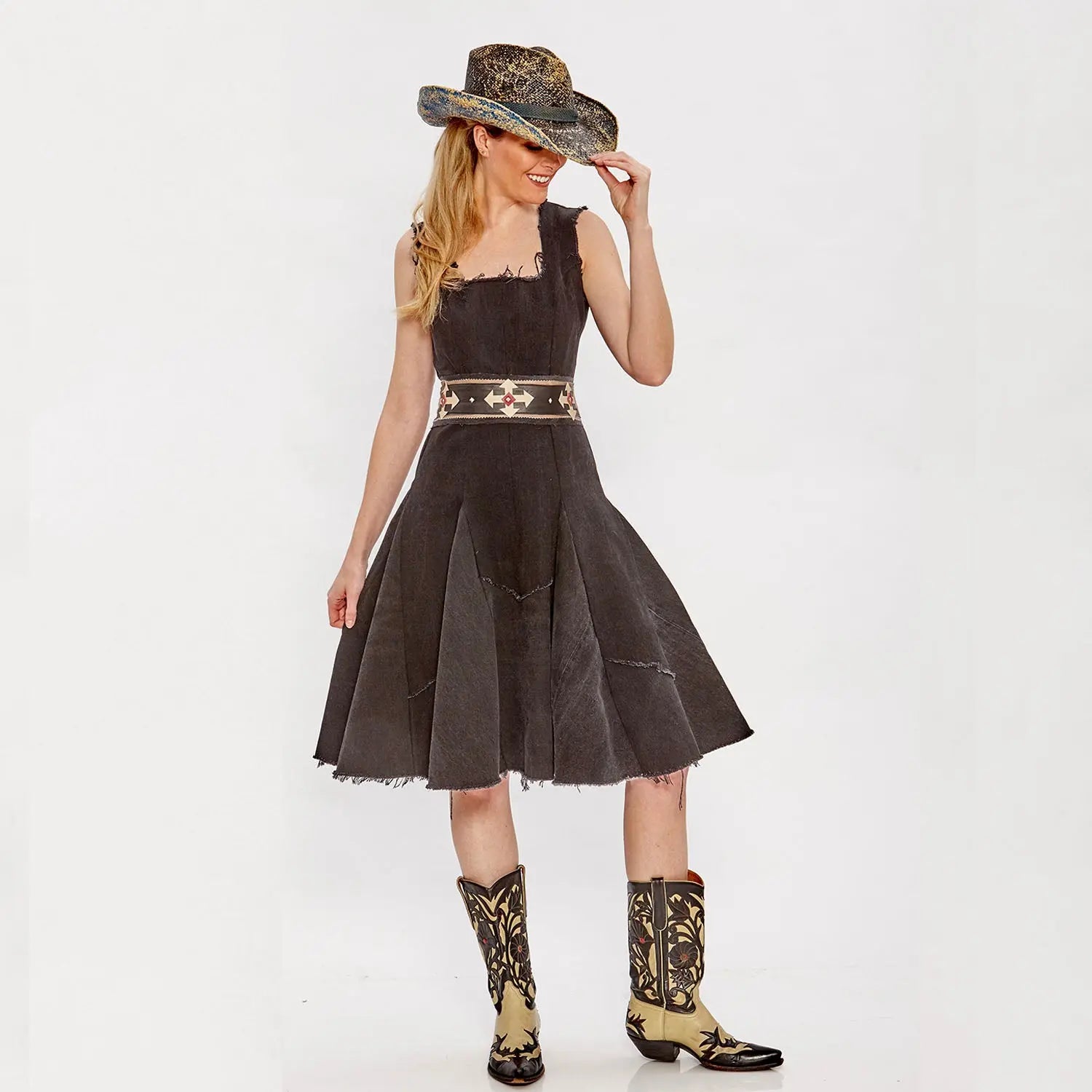 Lucy Dress- Classic Fit & Flare