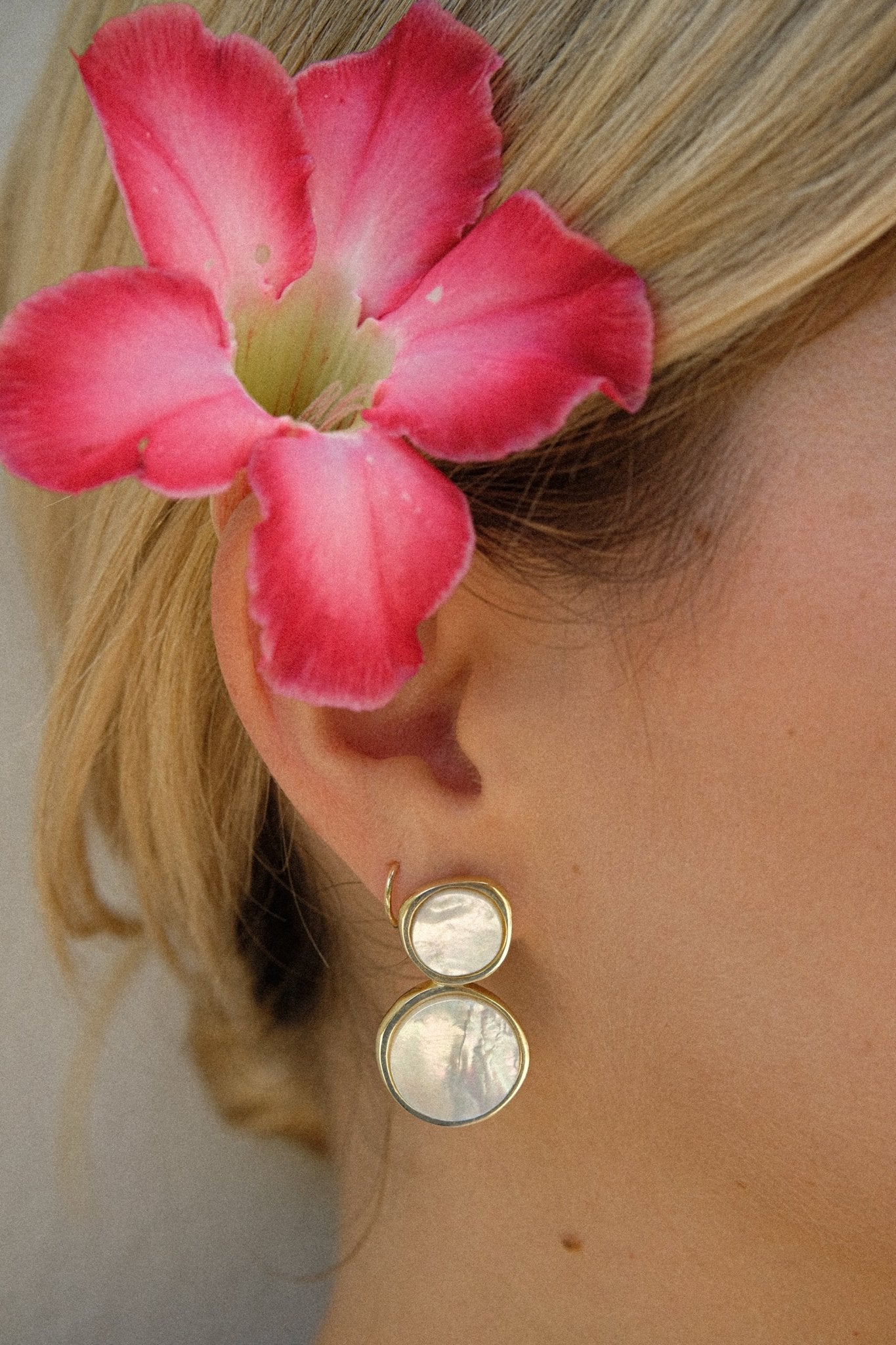 Momento Earrings